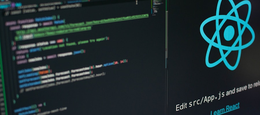 React and Angular framework comparison with code editor